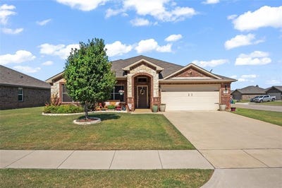 /international/us/4126-bridle-path-sanger-tx-110101217579/