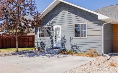 /international/us/1643-stella-ct-cody-wy-110108090898/
