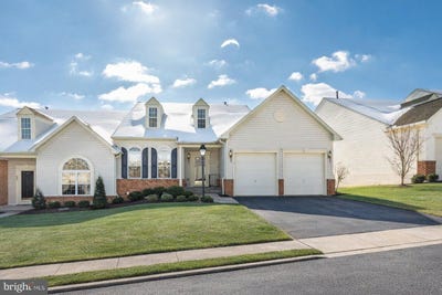/international/us/227-fairmount-court-shrewsbury-pa-110105213904/