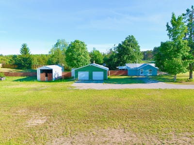 /international/us/9255-old-27-highway-vanderbilt-mi-110108847450/