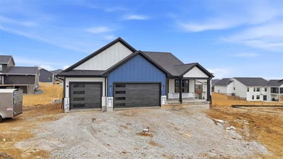 /international/us/604-rock-ridge-rd-tiffin-ia-110106238758/