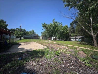/international/us/68-kaisers-red-bud-lane-camdenton-mo-110100966330/