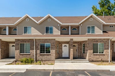 /international/us/1045-s-1200-w-ogden-ut-110107856889/