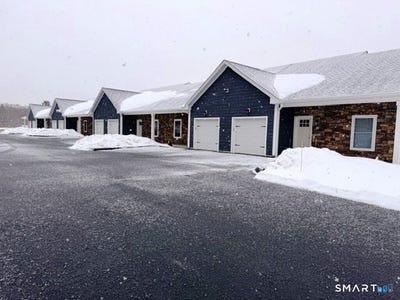 /international/us/210-munson-road-wolcott-ct-110106338988/