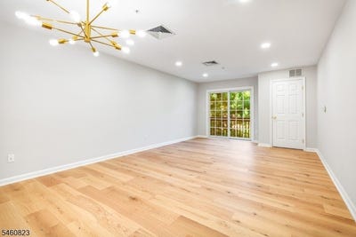 /international/us/237-cannella-way-riverdale-boro-nj-110110195472/