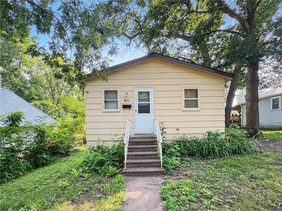 /international/us/411-poplar-street-spooner-wi-110101258566/