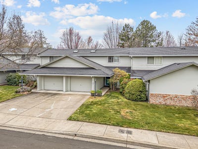 /international/us/235-meadow-drive-ashland-or-110106843636/