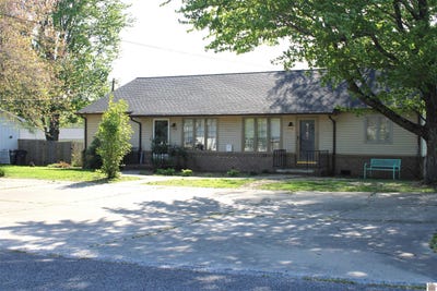 /international/us/1706-ridgewood-drive-murray-ky-110099196032/