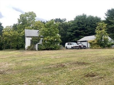 /international/us/23-taunton-street-lakeville-ma-110107710905/