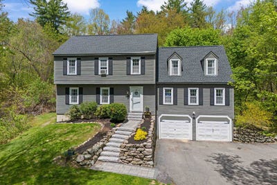 /international/us/23-hitching-post-lane-bedford-nh-110107999614/