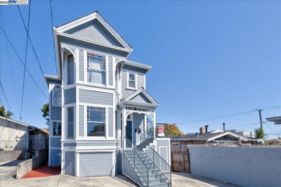 /international/us/3214-13th-ave-oakland-ca-110096652907/