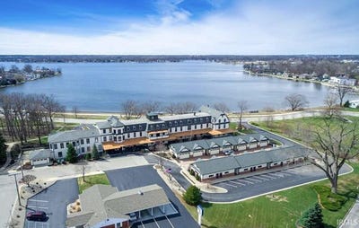 /international/us/1-park-avenue-winona-lake-in-110108604384/