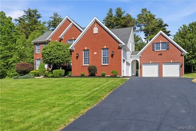 /international/us/5-kingfisher-court-orchard-park-ny-110107319457/