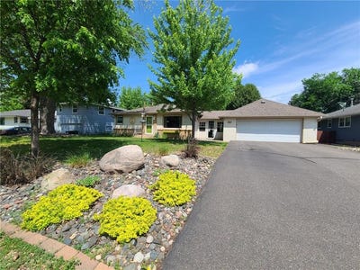 /international/us/821-adams-street-anoka-mn-110108570939/