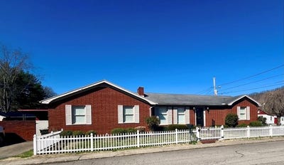 /international/us/10-dickerson-street-prestonsburg-ky-110106350513/