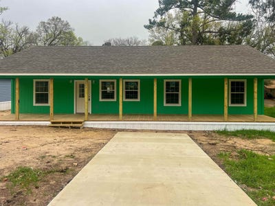 /international/us/223-hull-ave-gladewater-tx-110107260616/