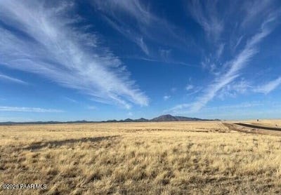 /international/us/38-a2-n-river-run-drive-prescott-valley-az-110120456389/