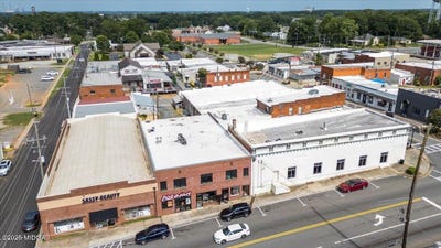 /international/us/53-n-lee-street-forsyth-ga-110098849129/?lang=en