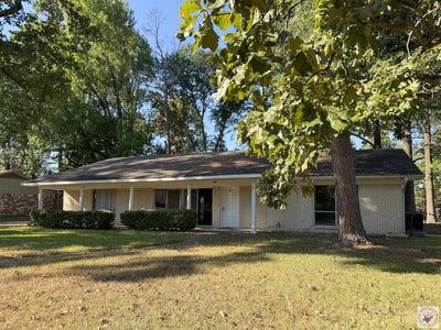 /international/us/105-woodbriar-way-wake-village-tx-110120488511/