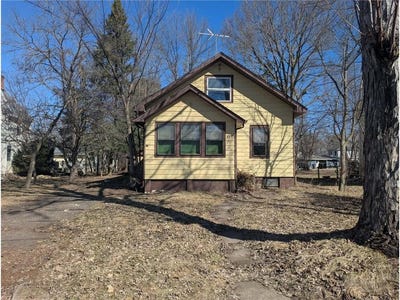 /international/us/343-n-3rd-street-new-richmond-wi-110106699843/