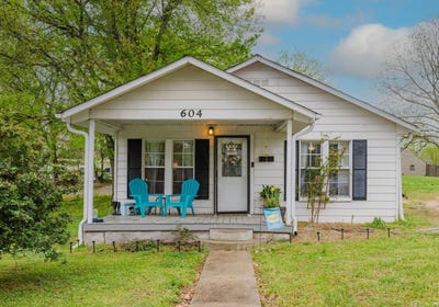 /international/us/604-denton-street-benton-ar-110106986155/