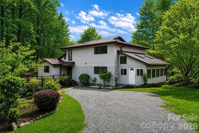 /international/us/623-owensby-road-hendersonville-nc-110105976848/
