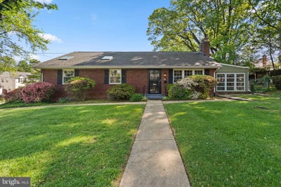 /international/us/9807-merwood-lane-silver-spring-md-110107732802/