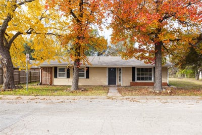 /international/us/2503-bois-d-arc-street-commerce-tx-110107751826/