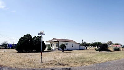 /international/us/5821-n-hall-odessa-tx-110119946472/