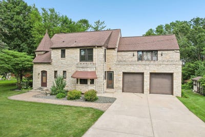 /international/us/1003-charles-st-watertown-wi-110100837476/?lang=en