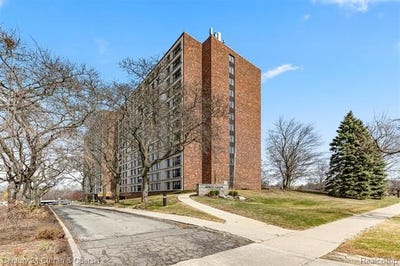 /international/us/21800-morley-avenue-dearborn-mi-110106772344/