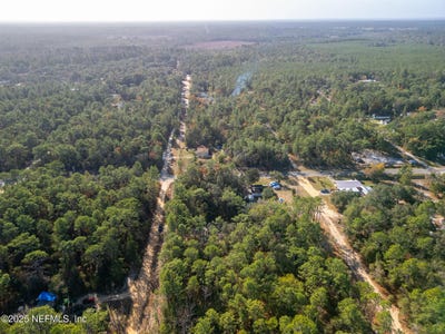 /international/us/331-quail-hollow-road-satsuma-fl-110104331541/