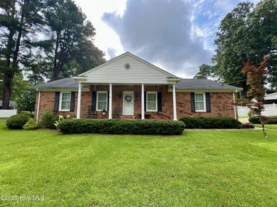 /international/us/408-woodlawn-drive-williamston-nc-110101270317/