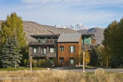 /international/us/429-snow-king-loop-jackson-wy-110120065495/
