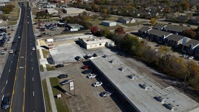 /international/us/4201-benbrook-fort-worth-tx-110108713692/