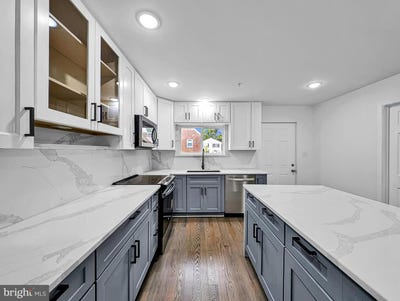 /international/us/4302-byers-st-capitol-heights-md-110108268385/