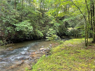 /international/us/tbd-lots-13-14-timberwilde-drive-laurel-springs-nc-110107309165/