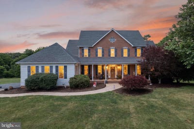 /international/us/356-chimney-circle-middletown-va-110109029258/
