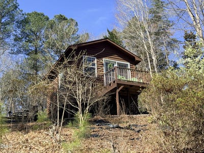/international/us/125-pebble-drive-leasburg-nc-110106536904/