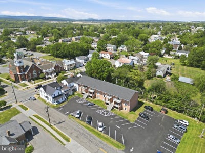 /international/us/820-locust-street-stephens-city-va-110108167782/