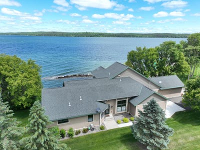 /international/us/101-walker-bay-boulevard-walker-mn-110109117133/