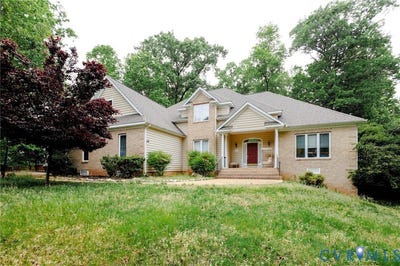 /international/us/8143-seaview-drive-chesterfield-va-110107568973/