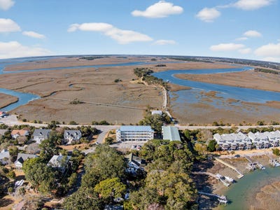 /international/us/2262-folly-road-charleston-sc-110106260371/