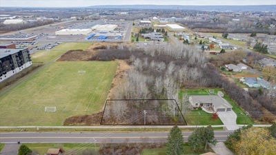/international/us/2409-bardon-ave-superior-wi-110105385824/
