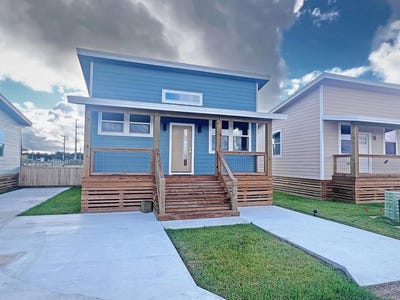 /international/us/110-landry-circle-rockport-tx-110106623584/
