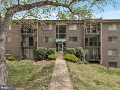 /international/us/12705-dara-drive-woodbridge-va-110106430564/