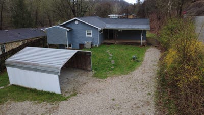 /international/us/989-walkers-branch-road-huntington-wv-110107307779/
