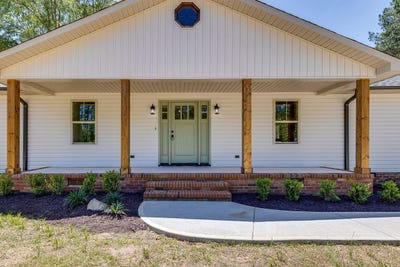 /international/us/1041-motlow-school-road-campobello-sc-110110239054/