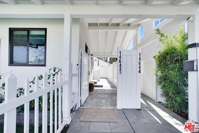 /international/us/14642-1-2-runnymede-st-van-nuys-ca-110108655166/