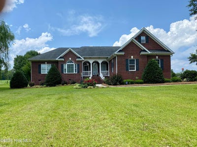 /international/us/747-quinn-store-road-beulaville-nc-110108073181/